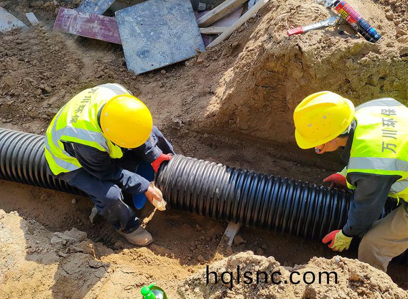 “五一”假期不停工 堅守一線保工期 緻敬一線工(gong)作者